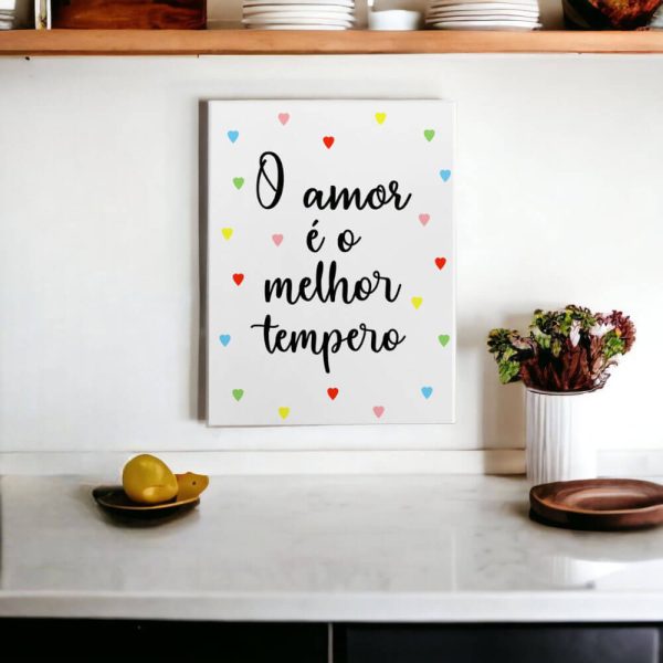 Azulejo decorativo para cozinha com frase O amor é o melhor tempero