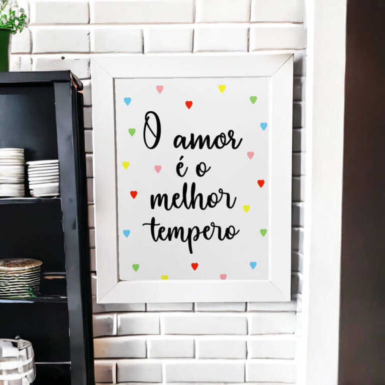 Azulejo decorativo para cozinha com frase O amor é o melhor tempero