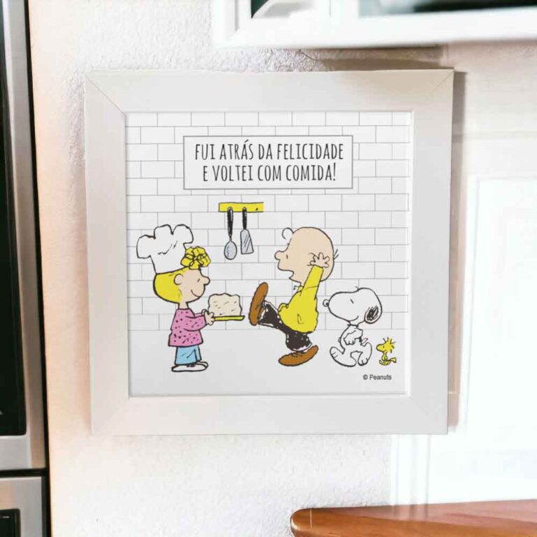 Azulejo decorativo para cozinha do Snoopy com frase "Fui atrás da felicidade e voltei com comida"