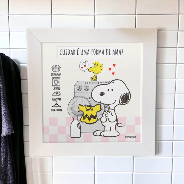 Azulejo decorativo para lavanderia do Snoopy com a frase "Cuidar é uma forma de amar"