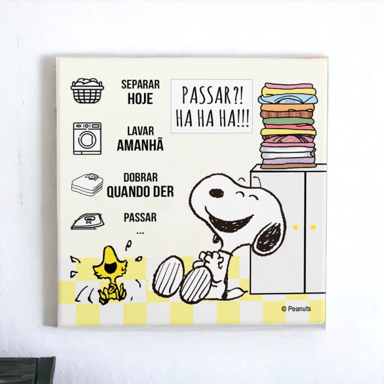 Azulejo decorativo para lavanderia do Snoopy com a frase "Passar roupa? HA HA HA"