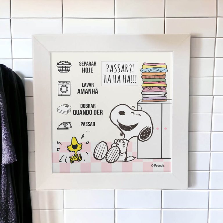 Azulejo decorativo para lavanderia do Snoopy com a frase "Passar roupa? HA HA HA"