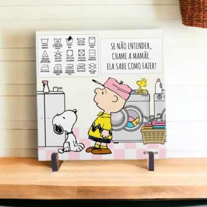 Azulejo decorativo para lavanderia do Snoopy com a frase Se não entender chame a mamãe ela sabe como fazer