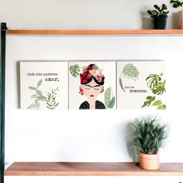 Trio de azulejos decorativos da Frida Kahlo com a frase Onde não puderes amar, não te demores com o fundo verde