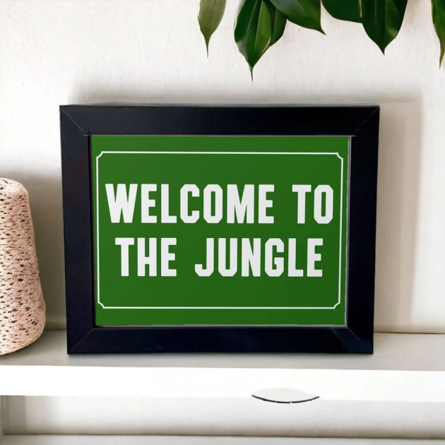 Azulejo decorativo com a frase Welcome to the Jungle