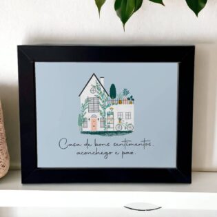 Azulejo decorativo com a frase Casa de bons sentimentos aconchegos e paz com o desenho de uma casinha branca
