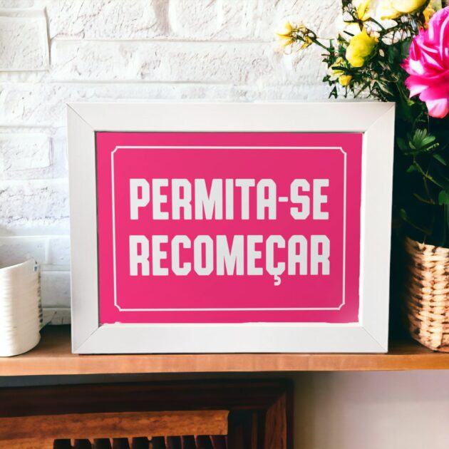 Azulejo decorativo com a frase Permita-se recomeçar com o fundo rosa pink ou lilás - Coleção Retrô