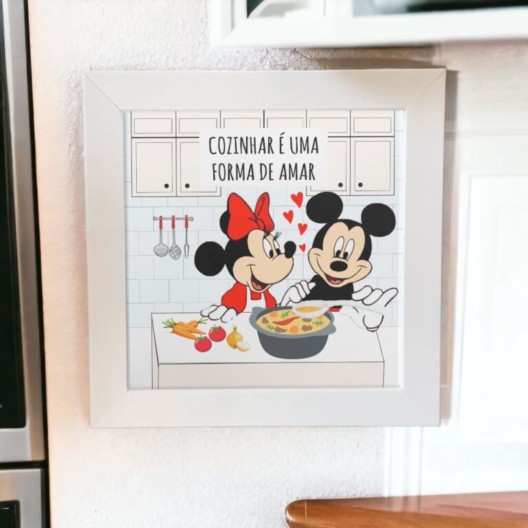 Azulejo decorativo para cozinha do Mickey e Minnie com frase Cozinhar é uma forma de amar