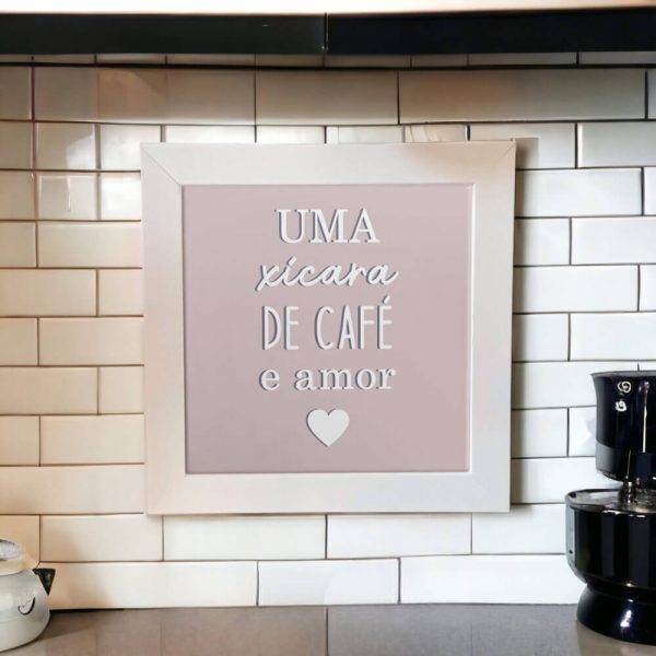 Azulejo decorativo para cantinho do café com a frase Uma xícara de café e amor