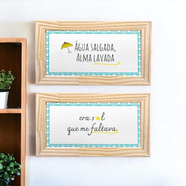 Conjunto de dois azulejos decorativos com as frases Água salgada, alma lavada e Era Sol que me faltava - Coleção Encantos do Oceano