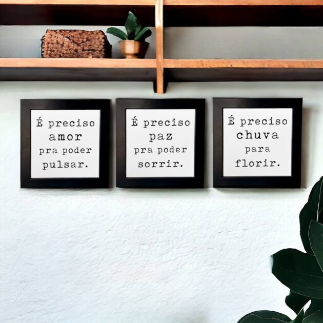 Conjunto de três azulejos decorativos É preciso amor para poder pulsar, é preciso paz para poder sorrir, é preciso chuva para florir 