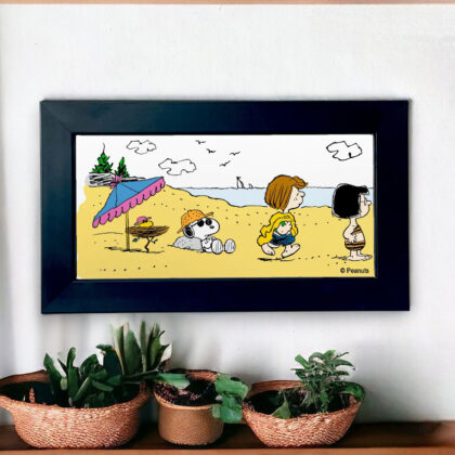 Azulejo decorativo do Snoopy e sua turma na praia