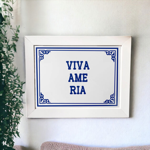 Azulejo decorativo com a frase Viva ame ria - Coleção Portugal