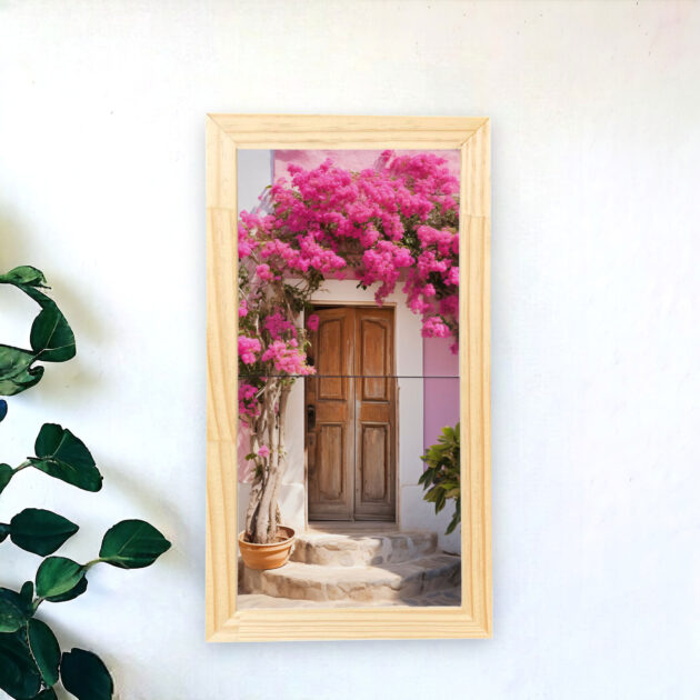 Azulejo decorativo Sonhar com o desenho de uma porta marrom e com flores rosas pink - Coleção Encantos