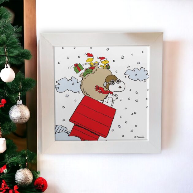 Azulejo decorativo do Snoopy de Natal: Snoopy em cima da casinha na neve