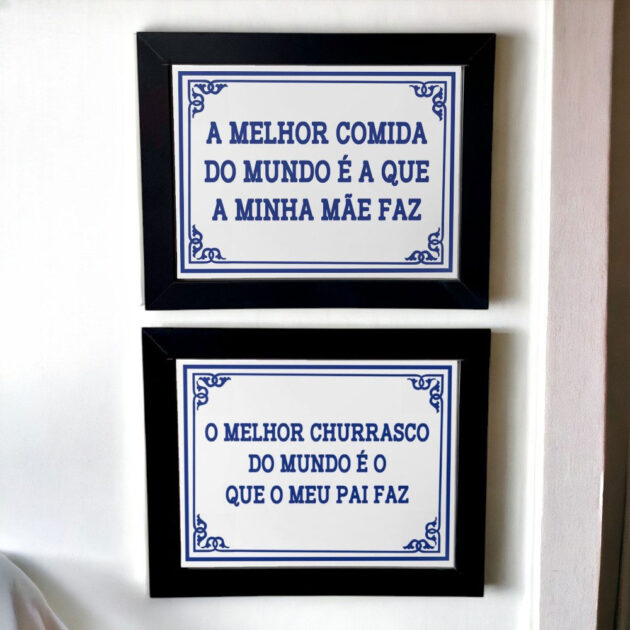 Conjunto de azulejos decorativos para presentear com as frases A melhor comida do mundo é a que a minha mãe faz e O melhor churrasco do mundo é o que o meu pai faz  - Coleção Portugal Azulejo Português