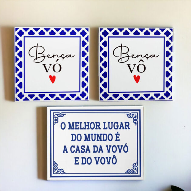 Conjunto de azulejos decorativos com a frase Bença Vó; Bença Vô e O melhor lugar do mundo é a casa da vovó e do vovô - Presente para avós