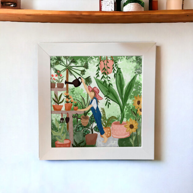 Azulejo decorativo com o desenho de uma mulher com uma jardineira regando as plantas